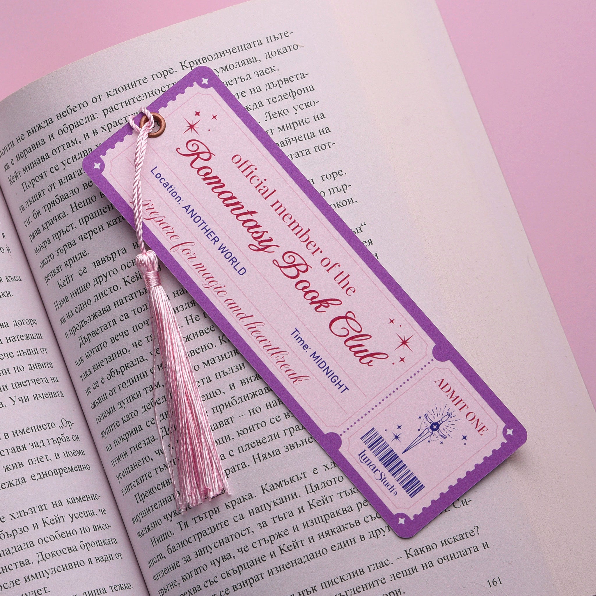 Книгоразделител "Romantasy Book Club" Lunar Studio